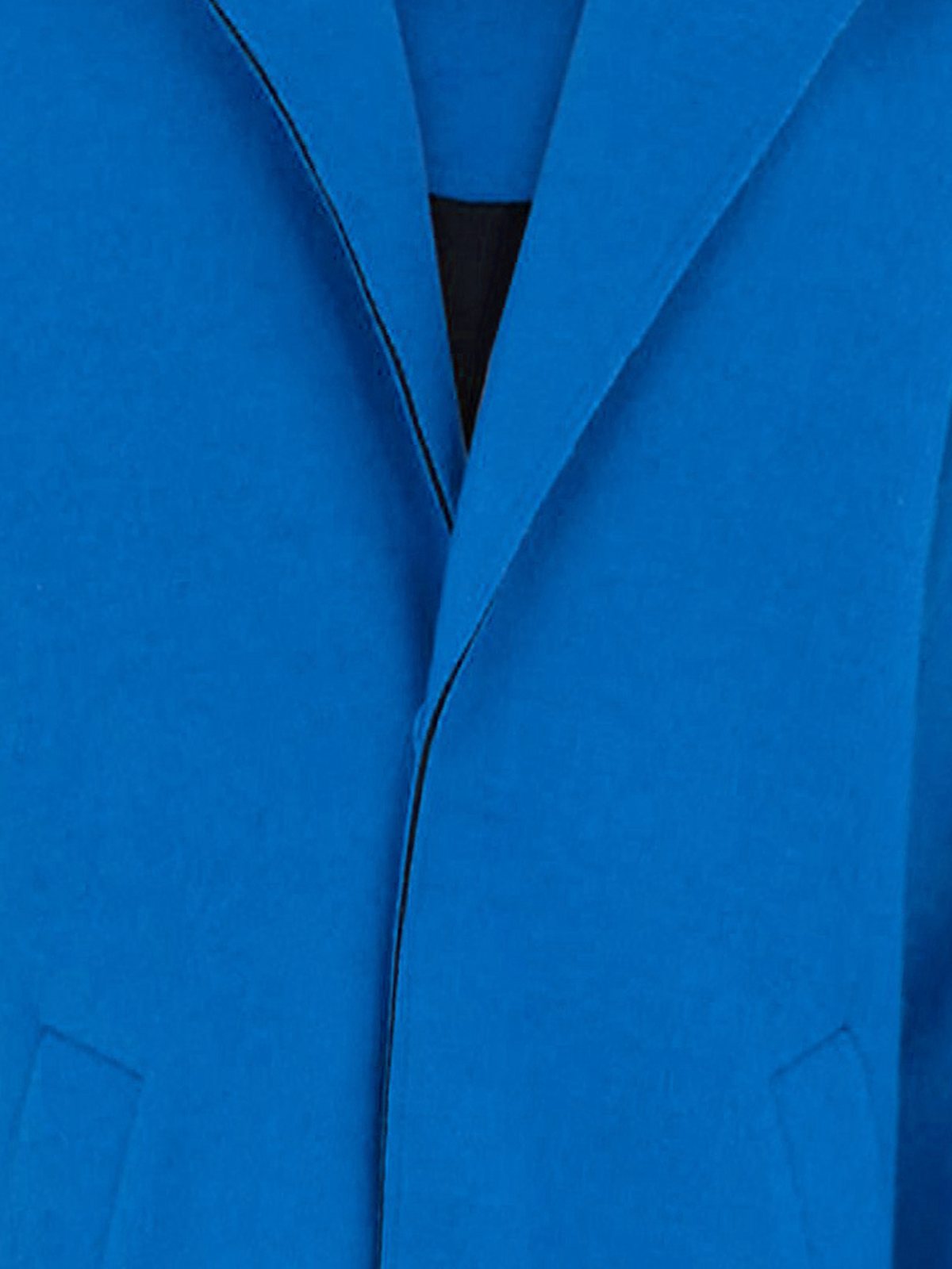 Abrigo largo azul eléctrico — detalle