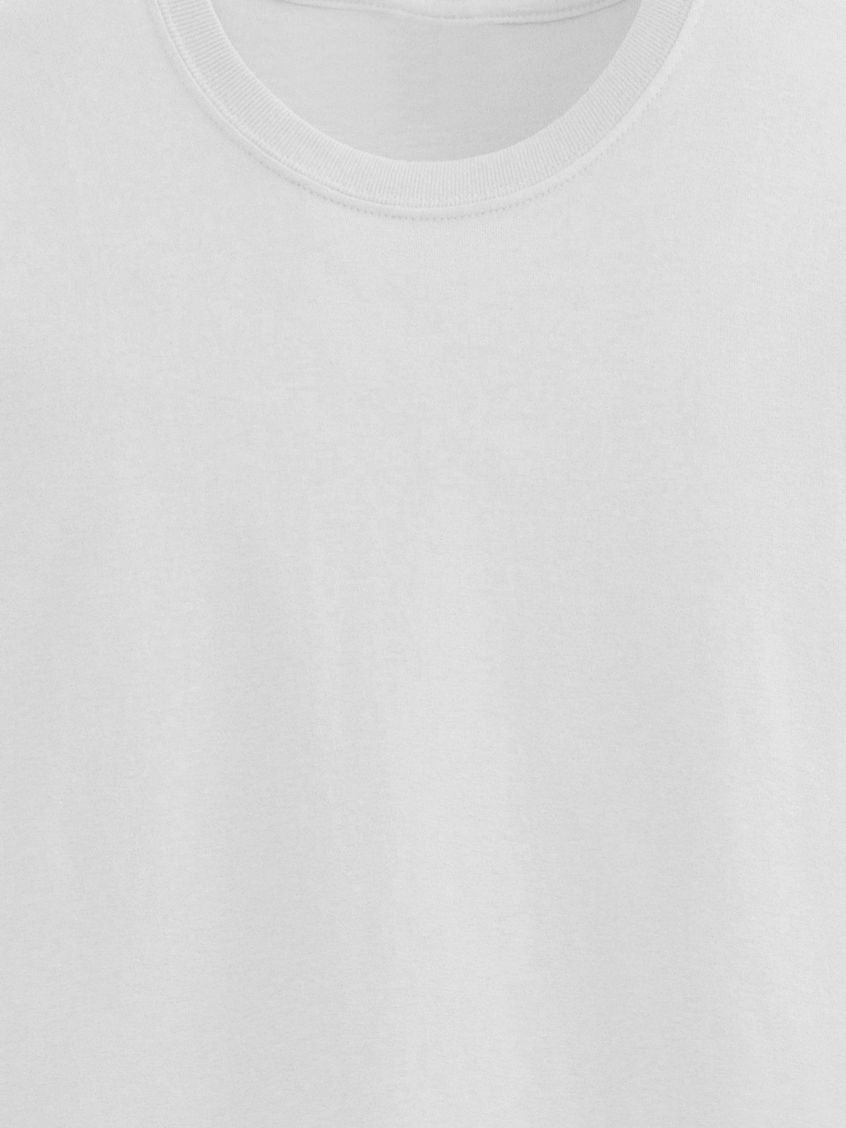 Camiseta básica blanca — detalle